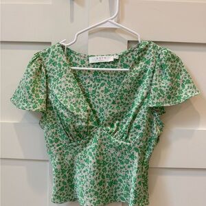 ASTR Women's Green Floral Top